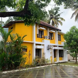  Homestay Mother's