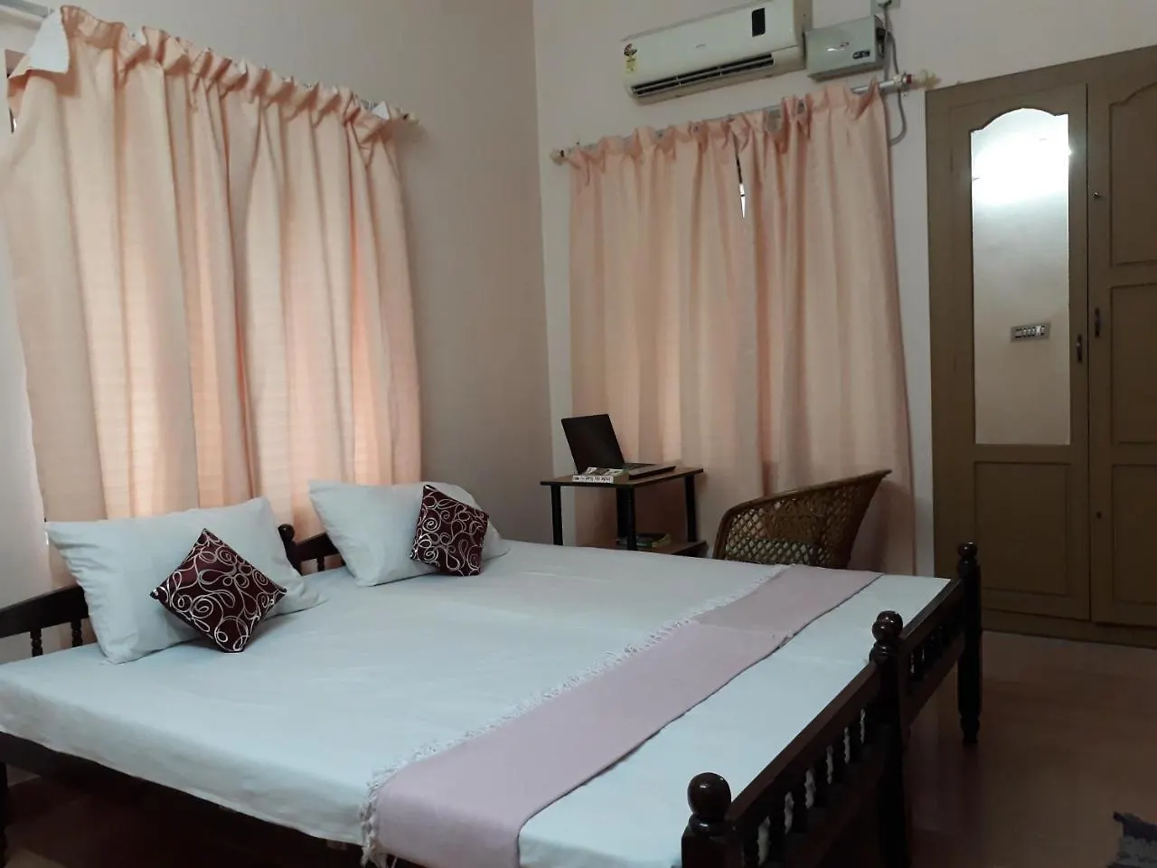 Valiyathayil Home Stay Kochi 0*,